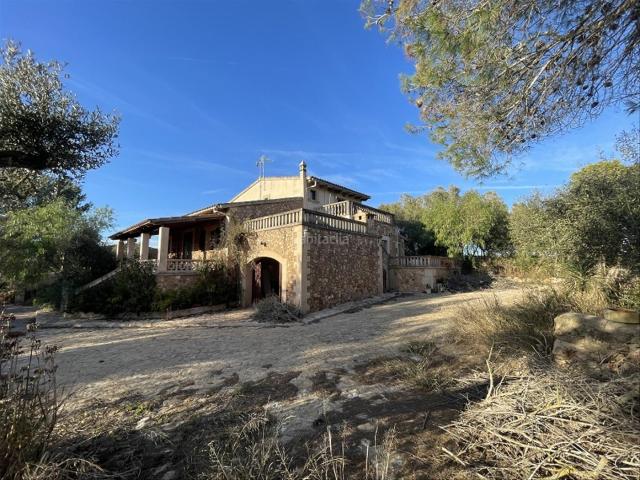 Casa en venta en Baleares Campos, Campos poble. Finca a reformar perfecto para tener caballos. Casas.