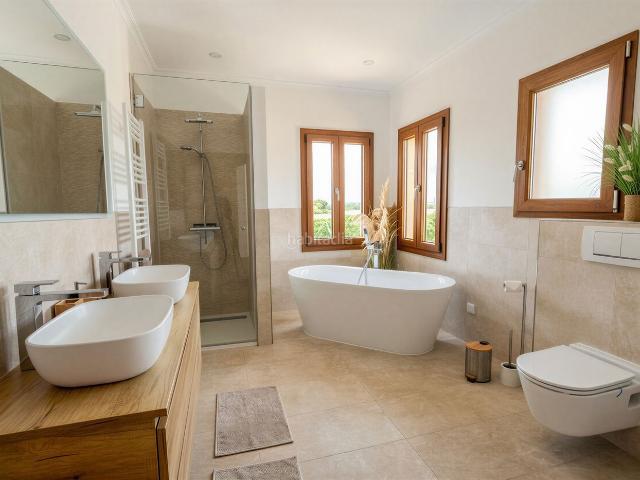 Casa en venta en Baleares Campos, Sa Ràpita Ses Covetes. Casa mediterránea de ensueño cerca de Es Trenc Finca exclusiva con licencia ETV. Casas.