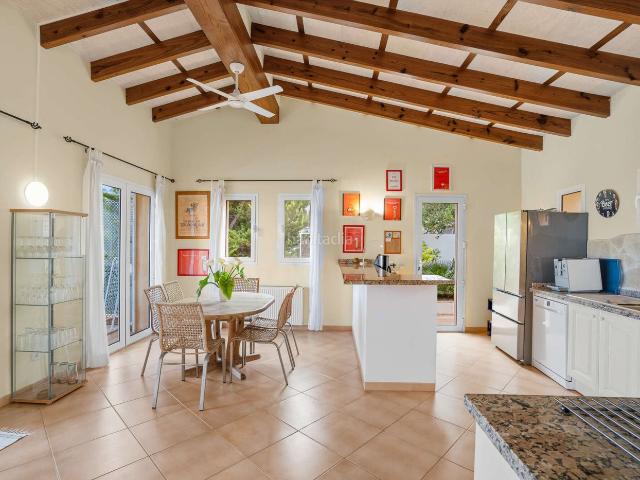 Casa en venta en Baleares Capdepera, Canyamel. Costa de Canyamel Chalet con vistas al mar en ubicación privilegiada con licencia ETVObj. 9677. Casas.
