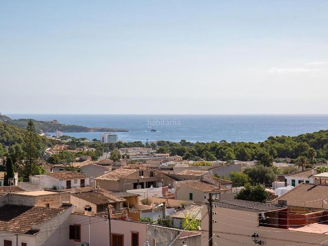 Casa en venta en Baleares Capdepera, Capdepera Poble. Casa adosada reformada con estilo, con patio, piscina y vistas al mar la casa mediterránea de sus sueños en Capdepera. Casas.