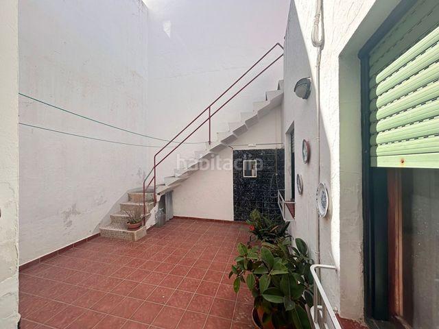 Casa en venta en Baleares Ciutadella de Menorca, Ciutadella. CASA CON GARAJE Y PATIO. Casas Ciutadella de.