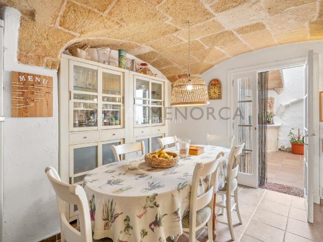 Casa en venta en Baleares Ciutadella de Menorca, Ciutadella. Interesante casa de pueblo en el casco antiguo de Ciutadella, cerca de Santa Clara. Casas Ciutadella de.