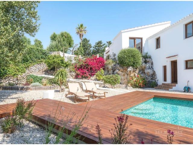 Chalet en venta en Baleares Es Castell, Son Vilar Trepucó. Chalet reformado con piscina y apartamento independiente. Chalets Es.