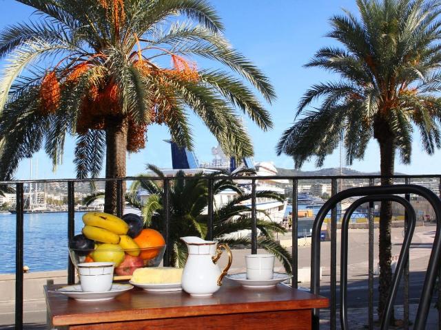 Casa en venta en Baleares Ibiza, Dalt Vila La Marina. Casas.