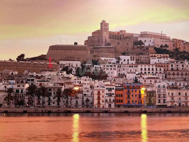 Casa en venta en Baleares Ibiza, Dalt Vila La Marina. Casas.