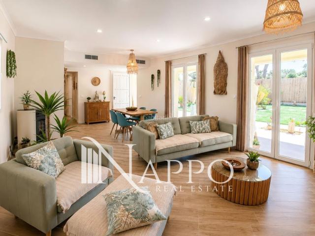 Casa en venta en Baleares Llucmajor, Badia Blava Badia Gran Tolleric. Bonita casa de una sola planta en Bahía Blava. Casas.
