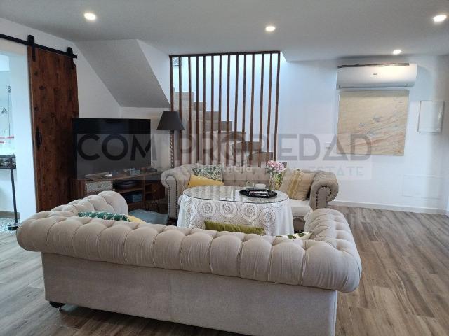 Casa en venta en Baleares Palma de Mallorca, Los Almendros Son Rapinya. Casa unifamiliar reformada en SON RAPINYA Zona colegios. Casas Palma de.