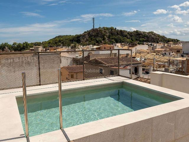 Casa en venta en Baleares Pollença, Pollença Poble. Chalet casa pasiva con piscina en la azotea y vistas panorámicas sobre Pollença propiedad 8951. Casas.