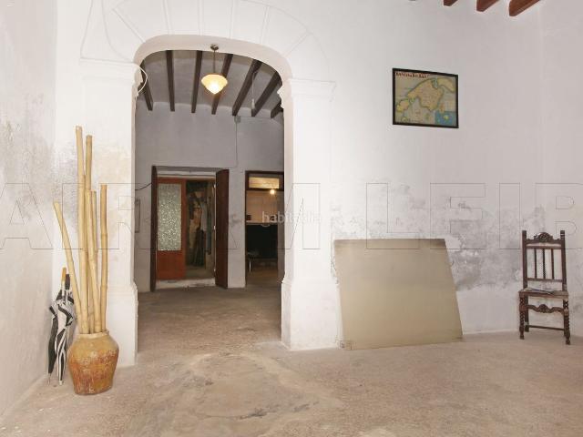 Casa en venta en Baleares Sa Pobla. Casa con gran jardín y garaje privado en Sa Pobla. Casas Sa.