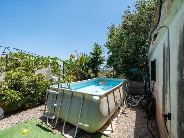 Casa en venta en Baleares Santa Eugènia. Casa de pueblo con vistas panorámicas. Casas Santa.