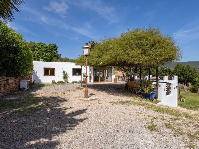 Casa en venta en Baleares Santa Eulària, Sant Carles. CAN GRANOTA, San Carlos. Casas Santa.