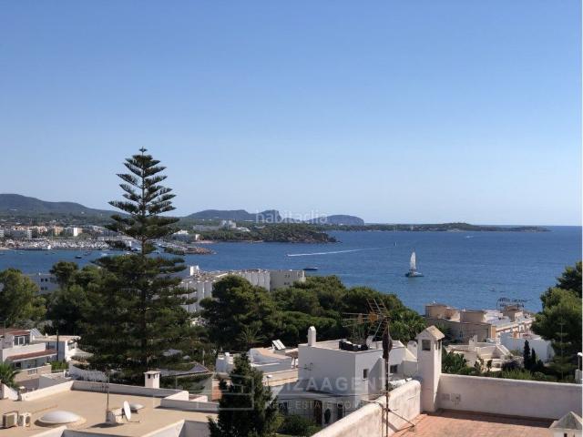 Casa en venta en Baleares Santa Eulària, Santa Eulària des Riu. Villa White, Santa Eulalia. Casas Santa.