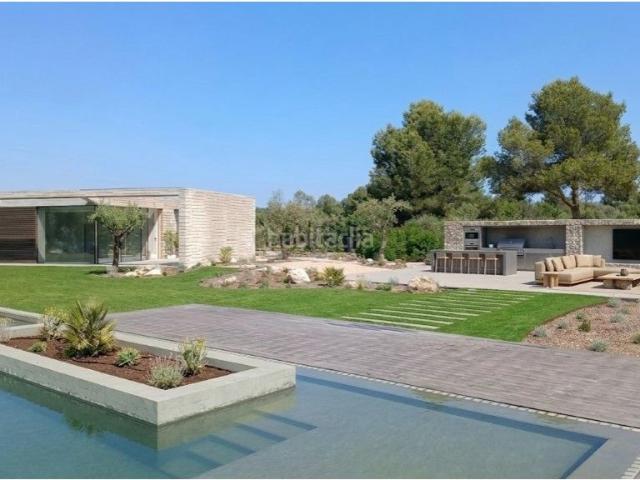Casa en venta en Baleares Santa Eulària, Puig d´en Valls. Exclusiva villa nueva de autor a minutos de Marina Botafoch. Casas Santa.
