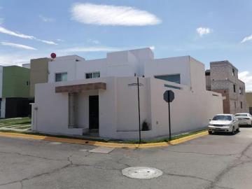 Casa en venta en Banús, San Agustín Tlaxiaca
