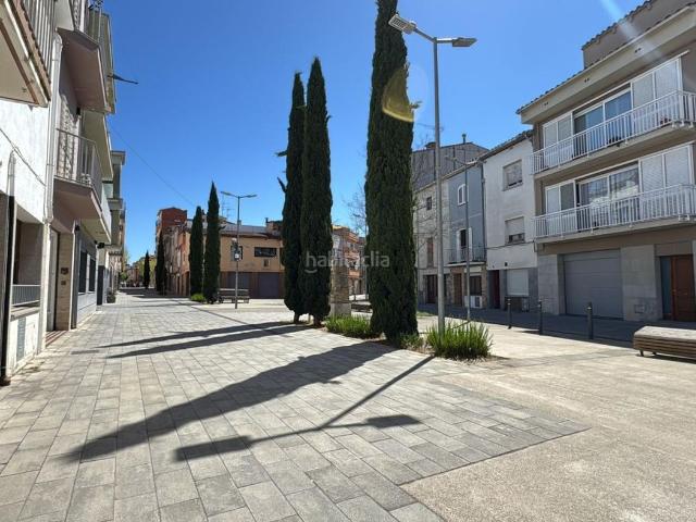 Casa en venta en Banyoles. Casa acollidora en venda a la zona de la plaça del Carme. Casas.