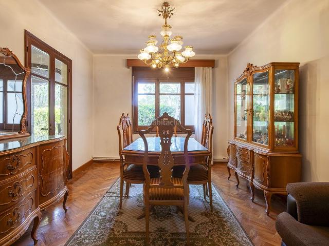 Casa en venta en Banyoles. Casas.