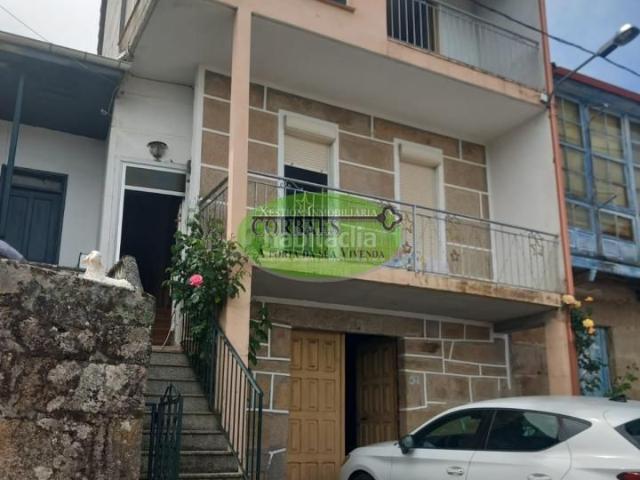 Casa en venta en Barbadás. Casas.