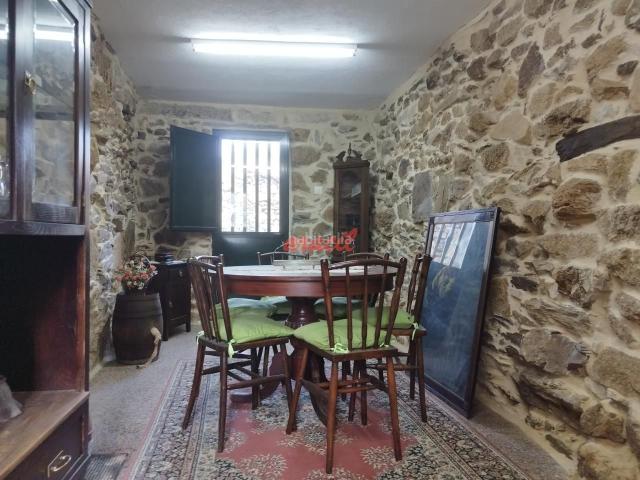 Casa en venta en Barbadás. Casas.