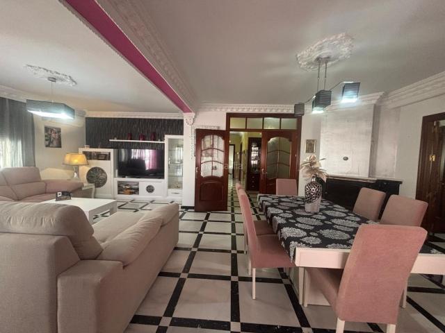 Casa en venta en Barbate, Barbate. ESPECTACULAR CASA CON EXCELENTE ESTADO. Casas.