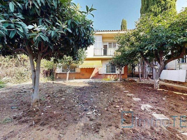 Chalet en venta en Barbera del Vallès, de 75 m² 3 habitaciones por 460.000