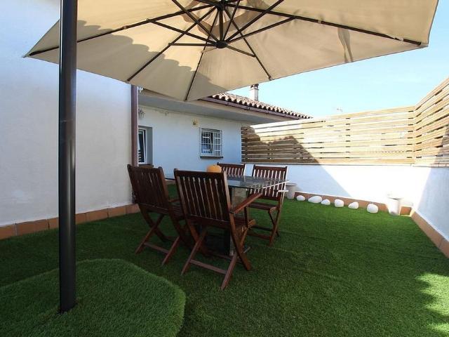 Casa en venta en Barbera del Vallès, de 175 m² 5 habitaciones por 399.000