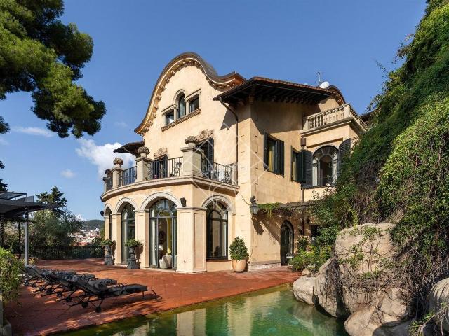 Casa en venta en Barcelona, Putget Farró. Exclusiva casa en el corazón de Barcelona. Casas.