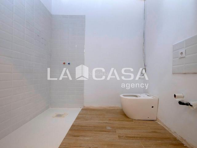 Casa en venta en Barcelona, Sant Andreu de Palomar. CASA EN SANT ANDREU REFORMADA. Casas.