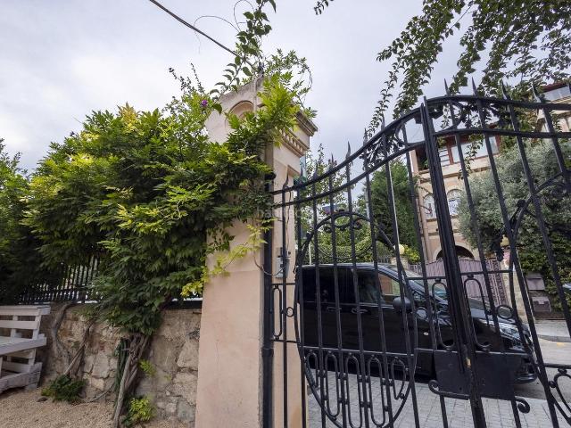 Casa en venta en Barcelona, Sant Gervasi Bonanova. Exclusiva Casa en Sarriá con una rentabilidad Inmediata. Casas.