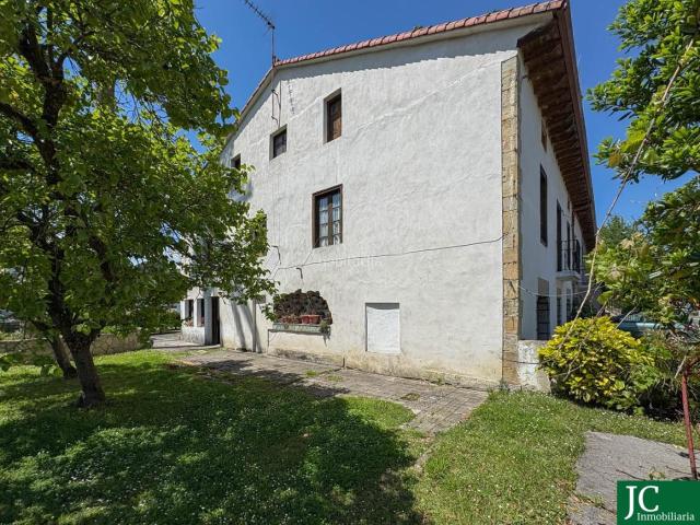 Casa en venta en Bárcena de Cicero. OPORTUNIDAD NEGOCIO CICERO10 HABITACIONESJARDIN. Casas Bárcena de.