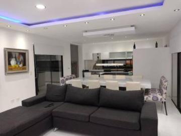 Casa en venta en Barrio Cumbre de la Rosa 3