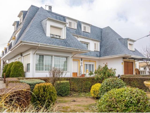 Casa en Venta en Baza