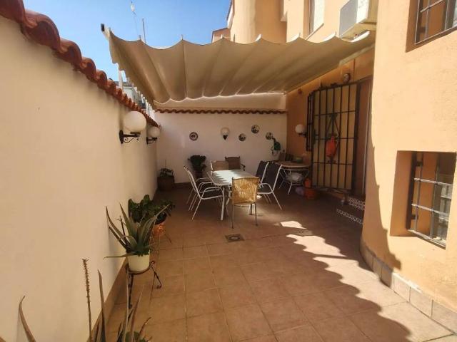 Casa en Venta en Baza