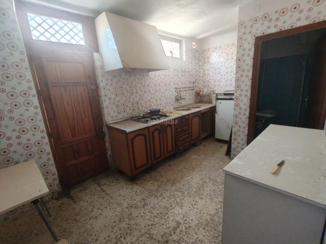 Casa en venta en Baza. CASA CON PAATIO Y COCHERA. Casas.