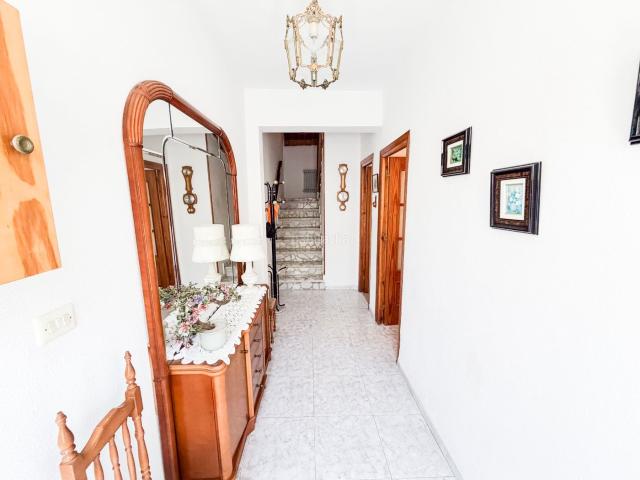 Casa en venta en Baza. Casa pareado en venta en Calle Luis Braille, Baza. Casas.