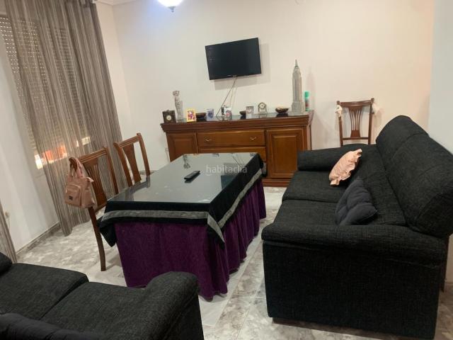 Casa en venta en Baza. Oportunidad Gran Casa Adosada en Centro de Baza. Casas.