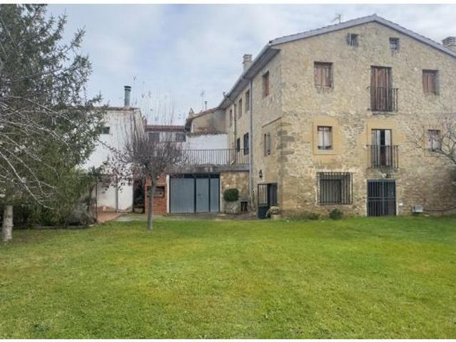 Casa en Venta en Baños de Rioja, La Rioja