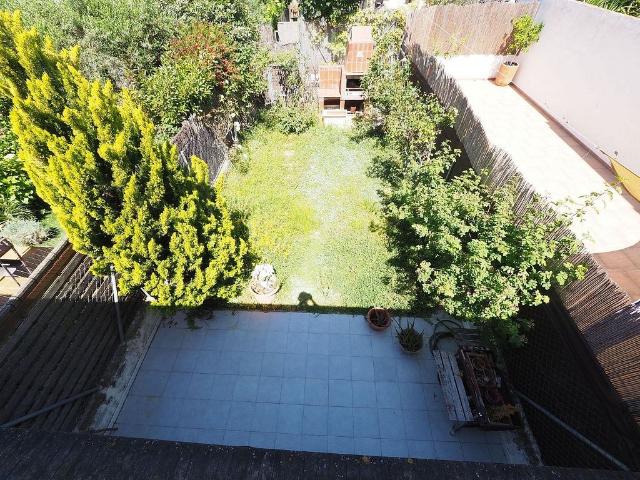 Casa en venta en Begues, de 205 m² 4 habitaciones por 436.267 €