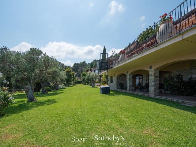 Casa en venta en Begur, Fornells Aiguablava Costa Brava. Fantástica casa mediterránea en Aiguablava, Begur, con vistas al mar. Casas.