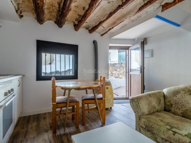 Casa en venta en Belmonte de Tajo. CASA TOTALMENTE REFORMADA Y LISTA PARA QUE TE MUDES SIN PREOCUPACIONES. Casas Belmonte de.