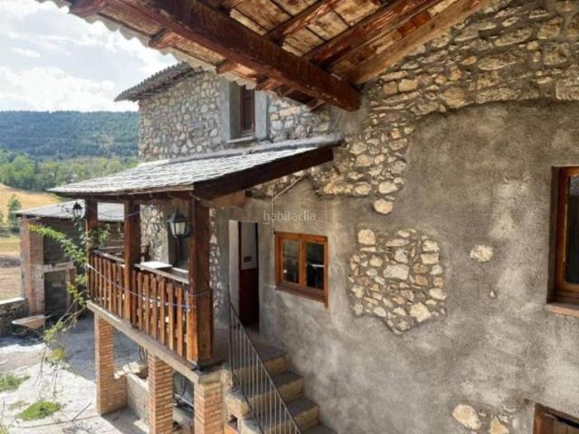 Casa en venta en Bellver de Cerdanya. MASIA DE DOS PLANTAS EN BOR CASA DE PUEBLO A REFORMAR POSIBILIDAD DE HACER 5 CASAS. Casas Bellver de.