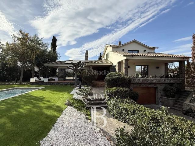 Casa en venta en Bellaterra. Casas.