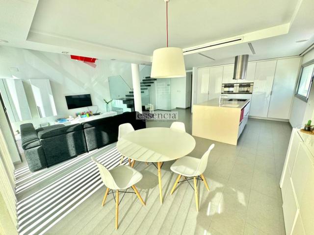 Casa en venta en Bellreguard. CASA PAREADA DE PURO DISEÑO EN BELLREGUARD. Casas.