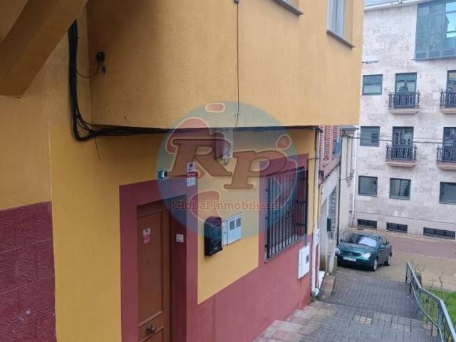 Casa en Venta en Bembibre