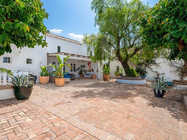 Casa en venta en Benahavís, Benahavís pueblo. Casas.