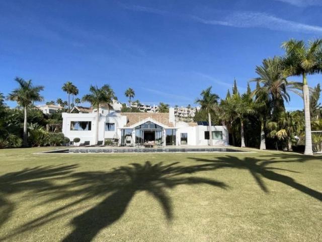 Casa en venta en Benahavís, El Paraíso. Casas.