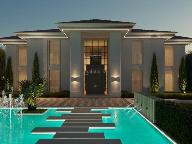 Casa en venta en Benahavís, La Alquería. Villa de lujo en La Alquería Golf. Casas.