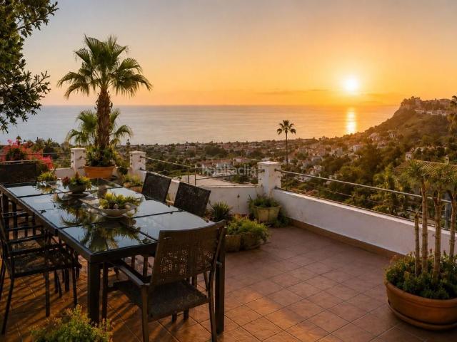 Casa en venta en Benalmádena, Montealto Monterrey. Casas.