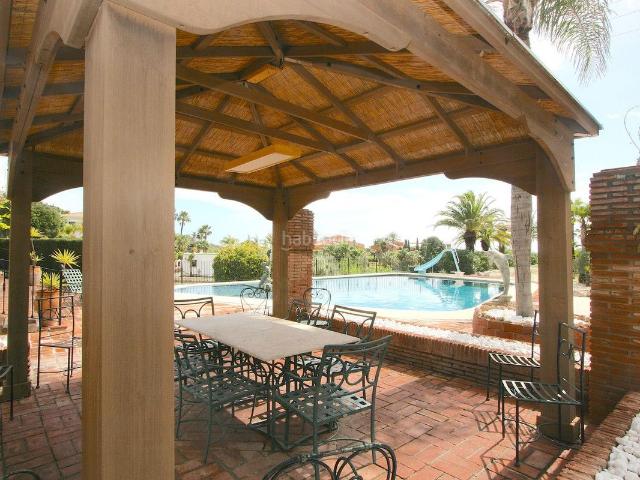Casa en venta en Benalmádena, Arroyo de la Miel. Casas.