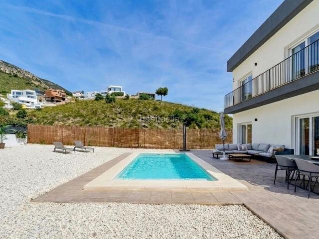 Casa en venta en Benalmádena, Santangelo. Villa in Benalmadena. Casas.