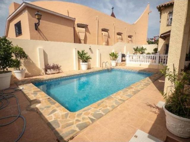 Casa en Venta en Benalmádena